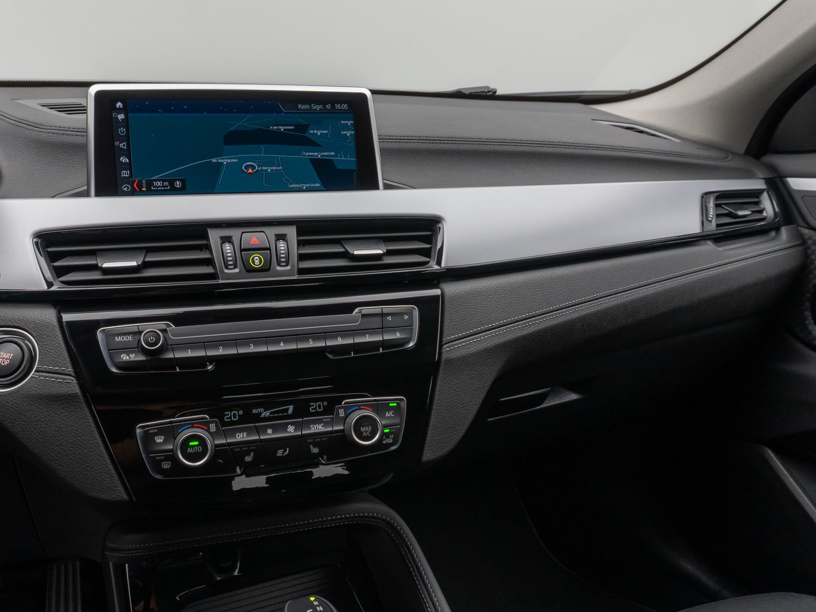 Fahrzeugabbildung BMW X2 xD25e Kamera DAB Lordos Geschwindigkeitsreg