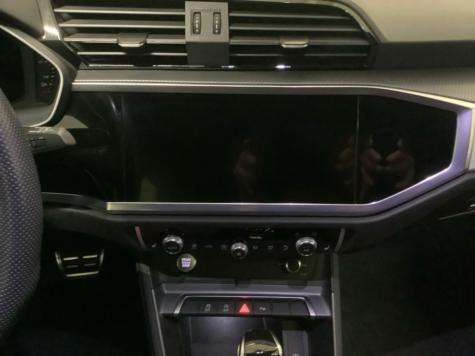 Q3 S line 45 TFSI quattro 169 kW,Navi,LED,elektr