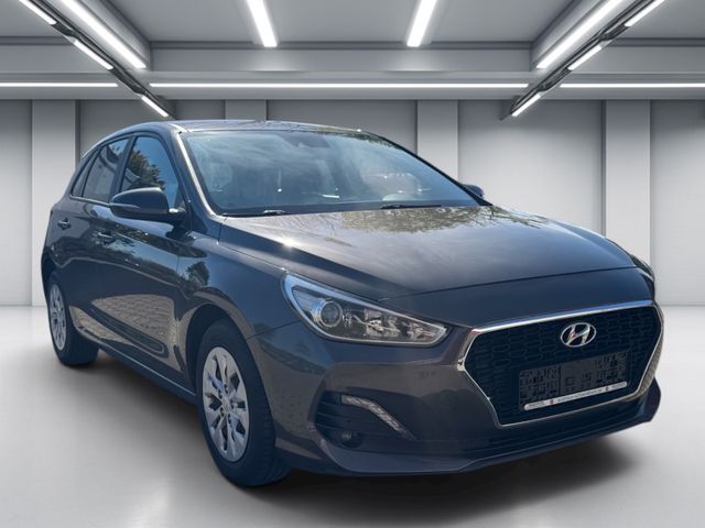HYUNDAI i30 Select SHZ Kamera