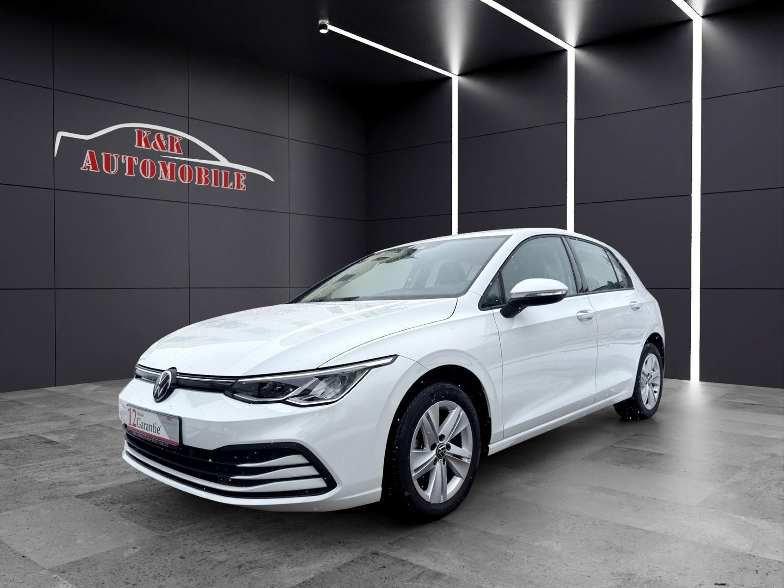 Volkswagen Golf VIII Life eTSI DSG/LED/PDC/ACC/AMBIENTE