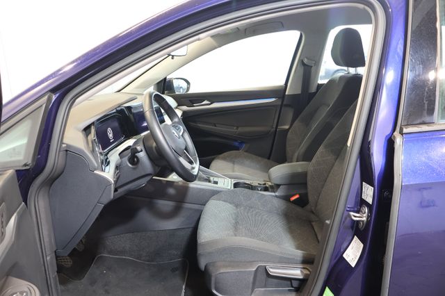 Volkswagen Golf VIII 1.0 TSI Life AID+ACC+LED+CARPLAY