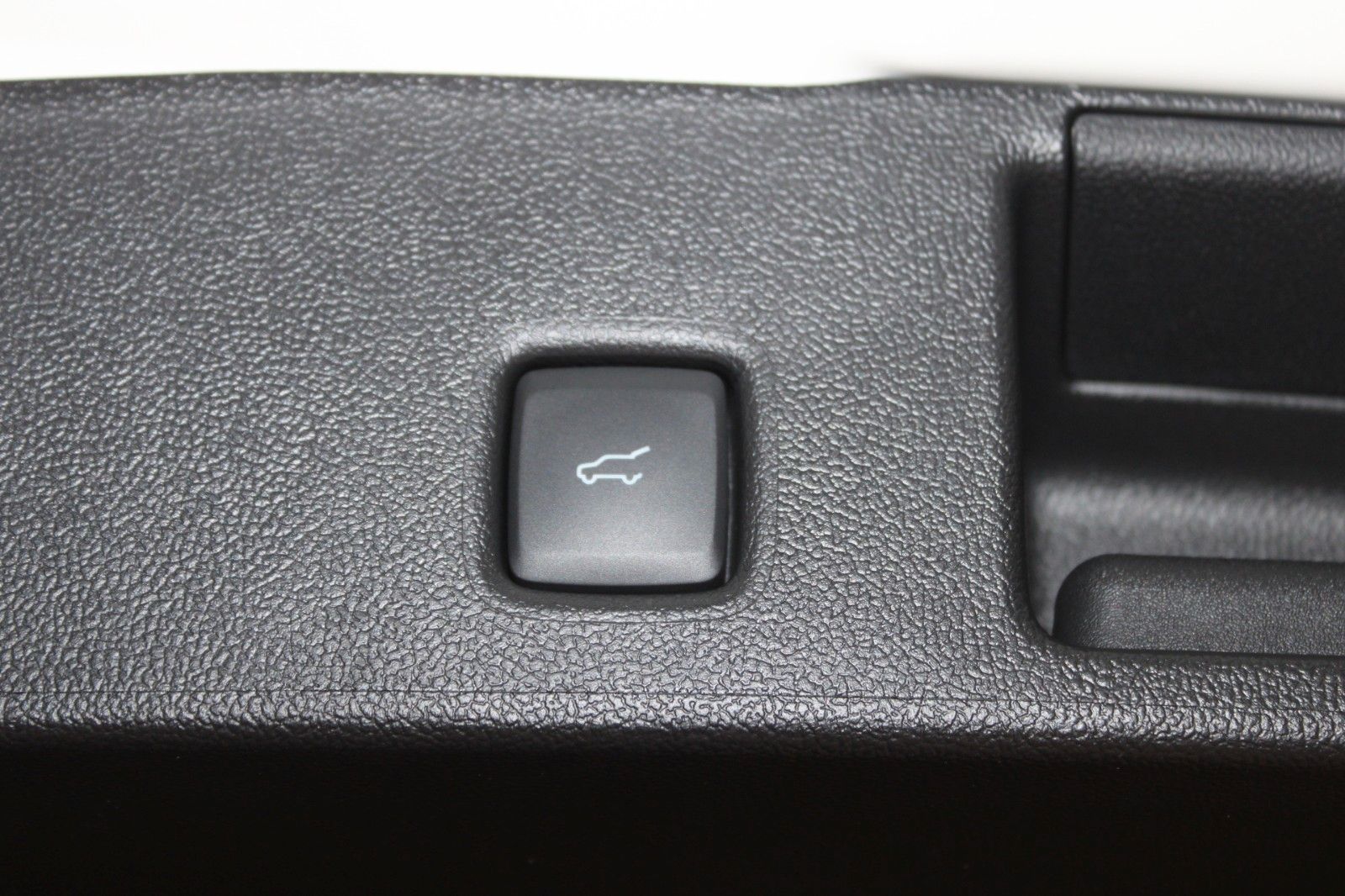 Fahrzeugabbildung Ford Kuga 2.5 Duratec FHEV Sound Edition X ECVT