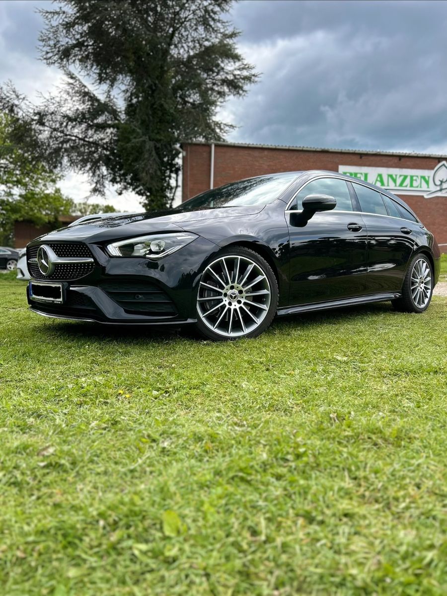 MERCEDES-BENZ CLA 200 Shooting Brake