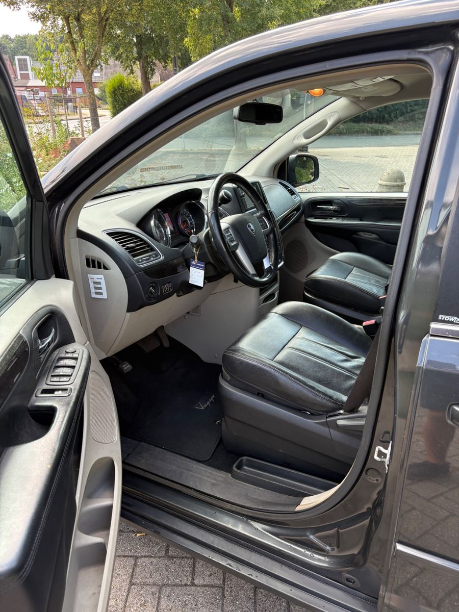 Foto 5 van LANCIA Voyager