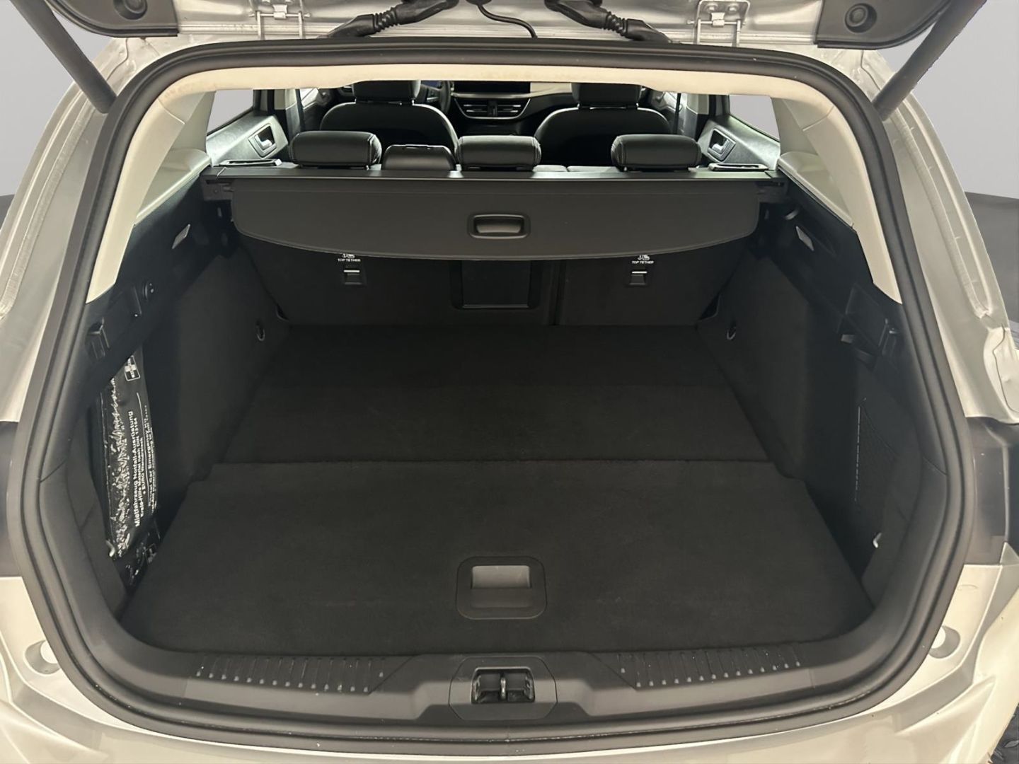 Fahrzeugabbildung Ford Focus Turnier Titanium X Navi LED ACC El. Heckkl