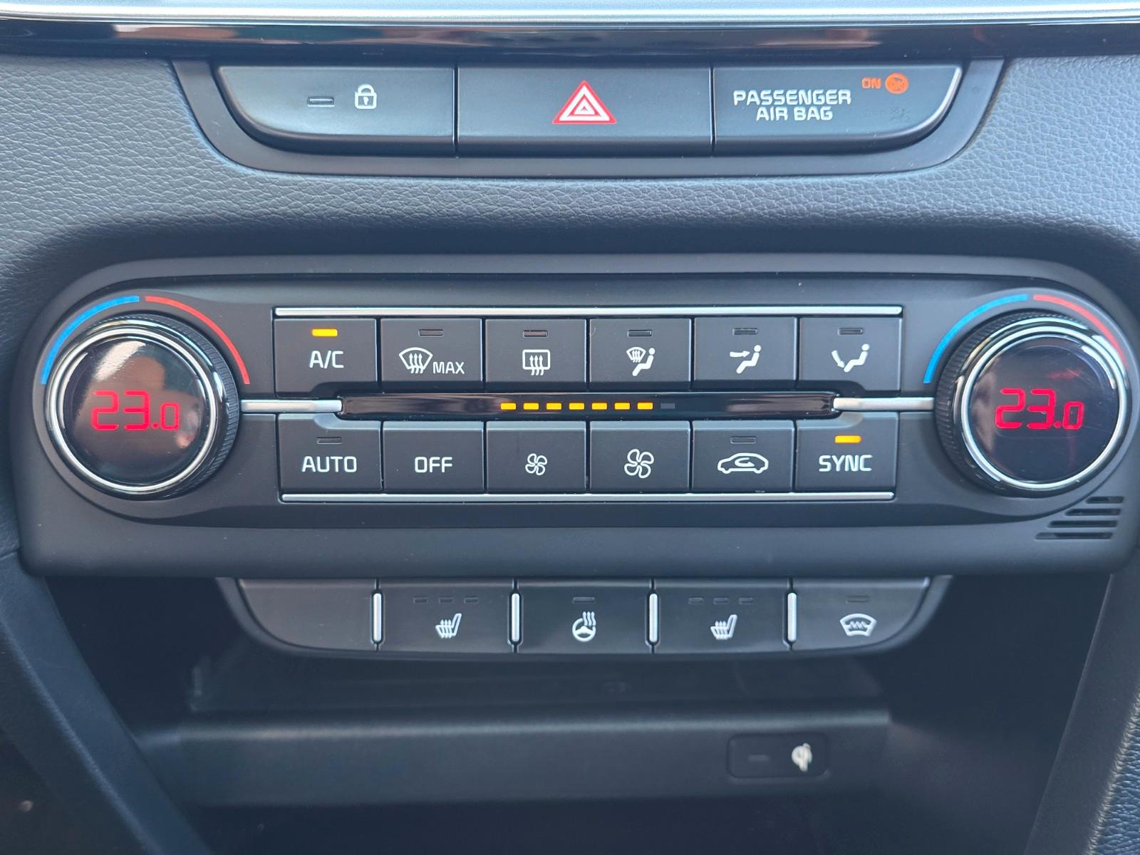 Kia pro cee'd / ProCeed