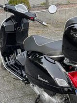 Vespa GTS 300 Super ABS incl. Vespa TOP CASE 1.910 KM - Offers