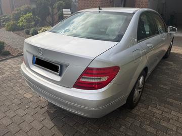 صورة 5 لـ 2011 Mercedes-BENZ C 180