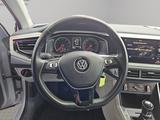 Volkswagen Polo VI 1,0 TSI Highline R-Line LED Navi SHZ PDC - mit Benzin-Antrieb: Silber, Kleinwagen