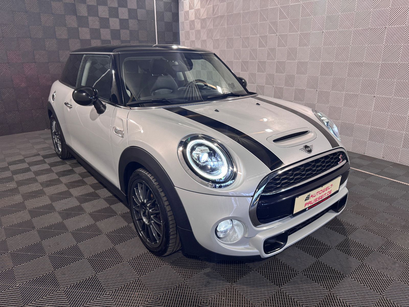 Gebrauchtwagen MINI Cooper S Cooper S*CHILI*HARMAN&KARDON-PANO-SHZ-NAVI-LED in Horb am Neckar