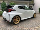 Toyota Yaris 1.6-l-Turbo GR High-Performance-Paket 2.Hd - Toyota Yaris mit Benzin-Antrieb: GR