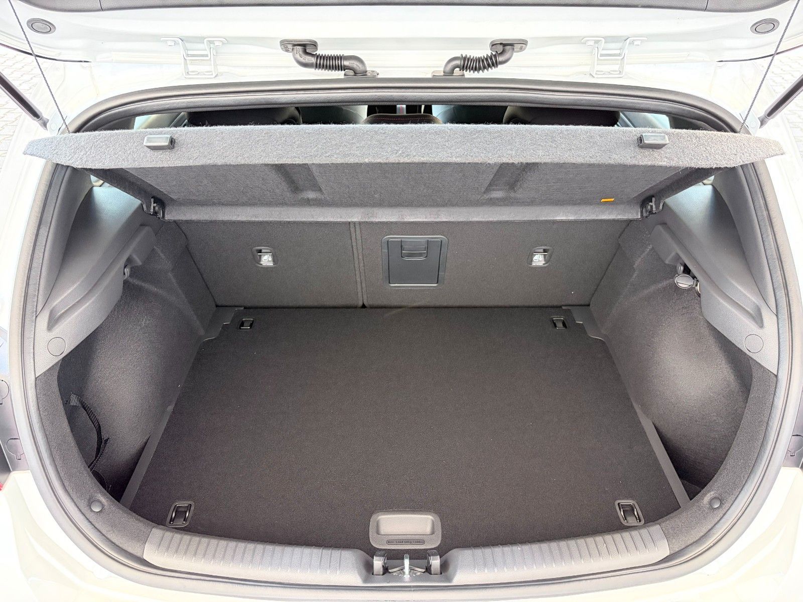 Fahrzeugabbildung Hyundai i30 1.6 T-GDI N Line Kamera,LED,Navi,Pano,SHZ,SD