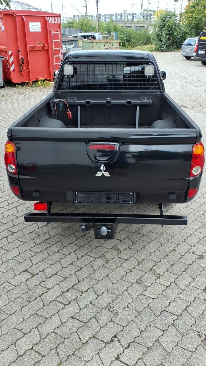 MITSUBISHI L200 - X-TRA CAB - ATTELAGE - 136 CV - BVM