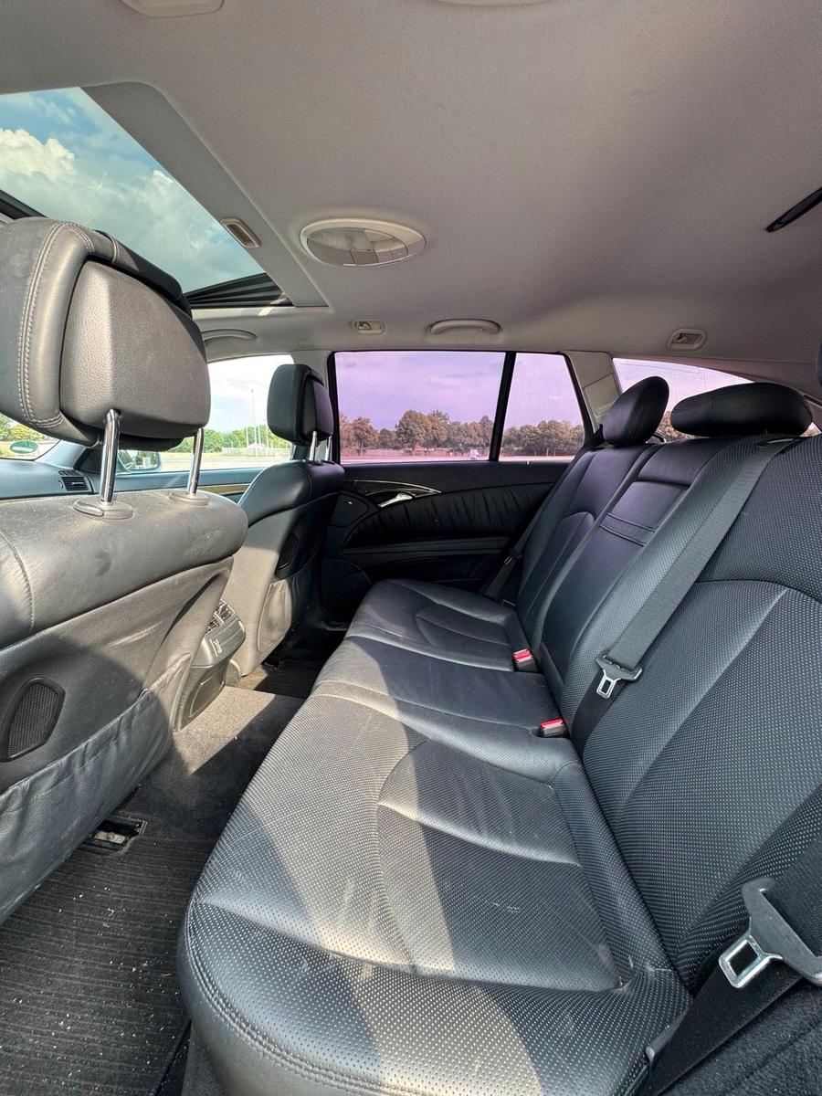 Mercedes-Benz E320 2006 — photo 10
