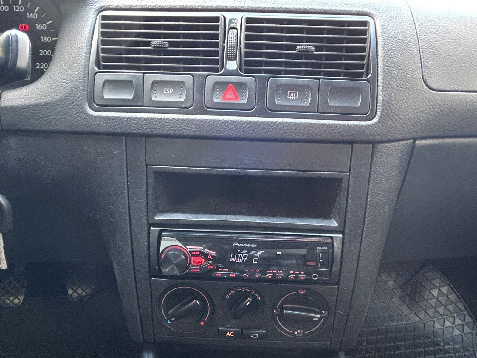 Fahrzeugabbildung Volkswagen Golf 1.4 Basis/Service & Tüv Neu/Klima/