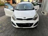 Kia Rio 1,2 Liter - Kia Rio in Mönchengladbach