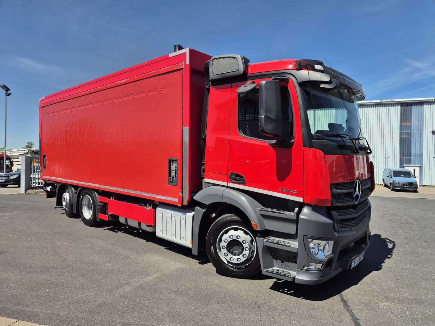 Fahrzeugabbildung Mercedes-Benz Antos 2540 LnR 6x2 LBW Schiebeplanen AHK