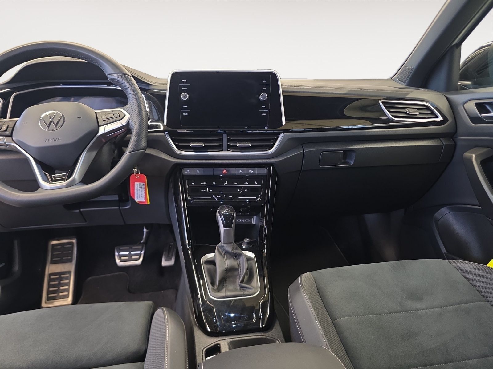 Volkswagen T-Roc - Bild 12