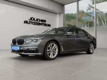 BMW 750 - 4