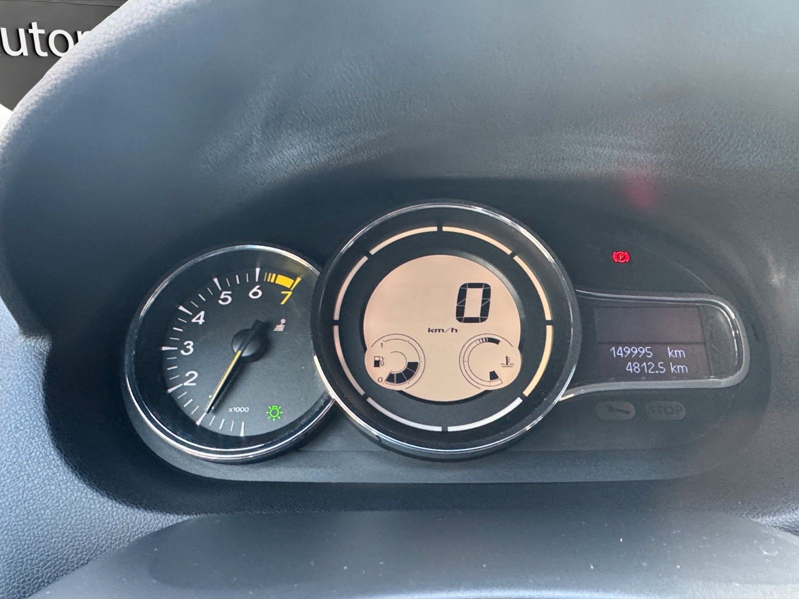 Fahrzeugabbildung Renault Megane III Lim. 5-trg. Paris Klima/Navi/TÜV NEU/