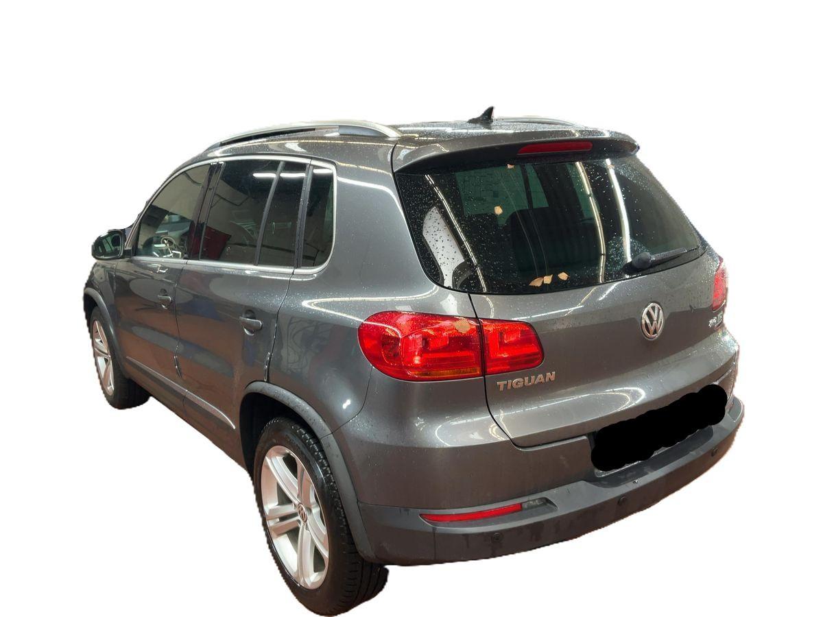 Volkswagen Tiguan Aut.Sport & Style 4Motion*NAVI*XENON*AHK*