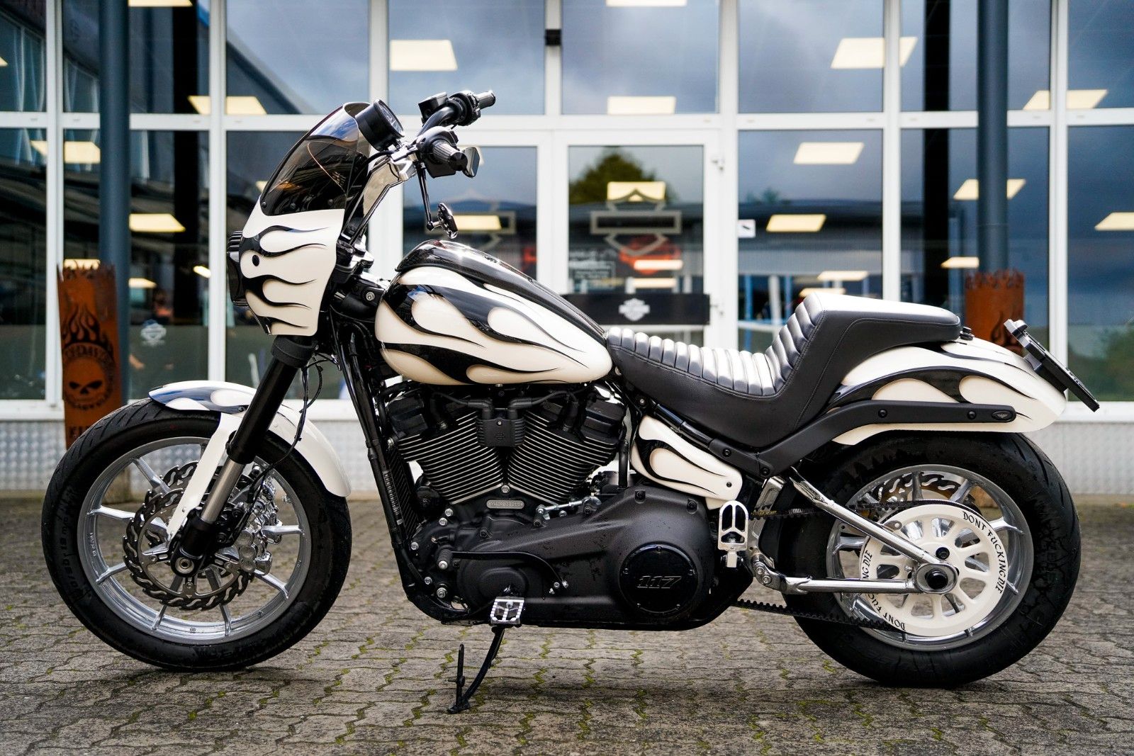 Fahrzeugabbildung Harley-Davidson FXLRS Low Rider S 117 cui - Clubstyle - Jekill