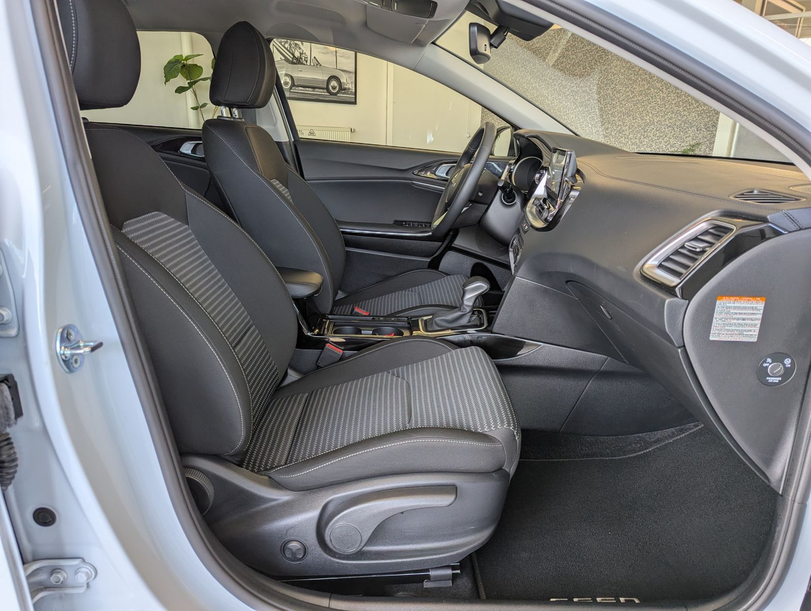 Fahrzeugabbildung Kia cee'd / Ceed 1.5 Ultimate Style-Pak. JBL ACC 7J