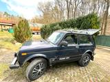 Lada Niva 1.7i 4x4 - - Lada Niva Gebrauchtwagen in Erfurt