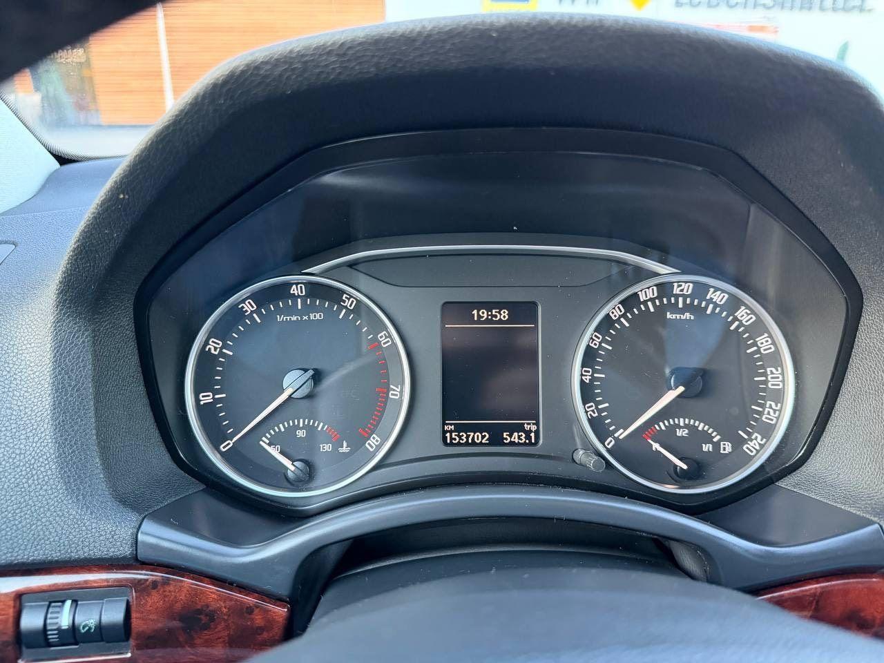 Skoda Octavia 2009 — photo 10