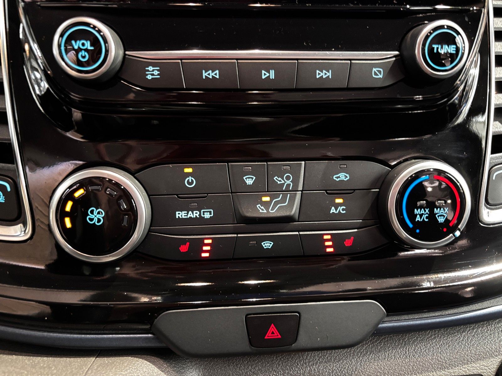 Ford Tourneo Custom 320 L1  Active*Bi-Xenon*Navi*ACC foto 23