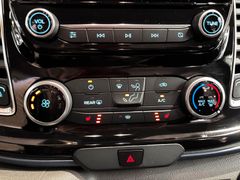FORD Tourneo Custom 320 L1  Active*Bi-Xenon*Navi*ACC