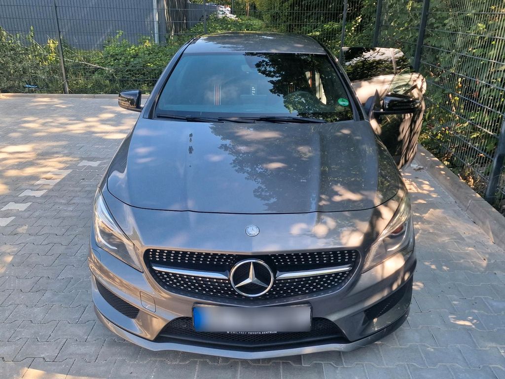 Image of Mercedes-Benz CLA 220