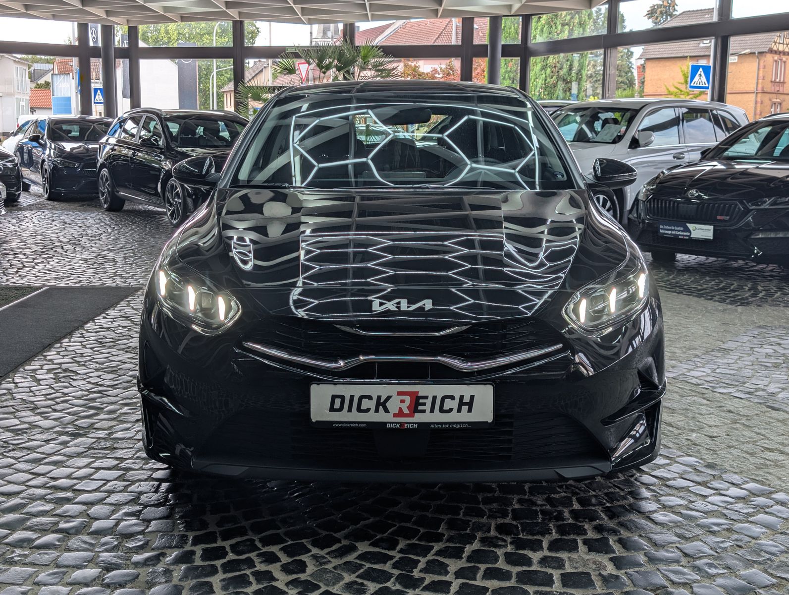 Fahrzeugabbildung Kia cee'd / Ceed 1.5 Spirit Limo JBL ACC KAM 7J-Gar.