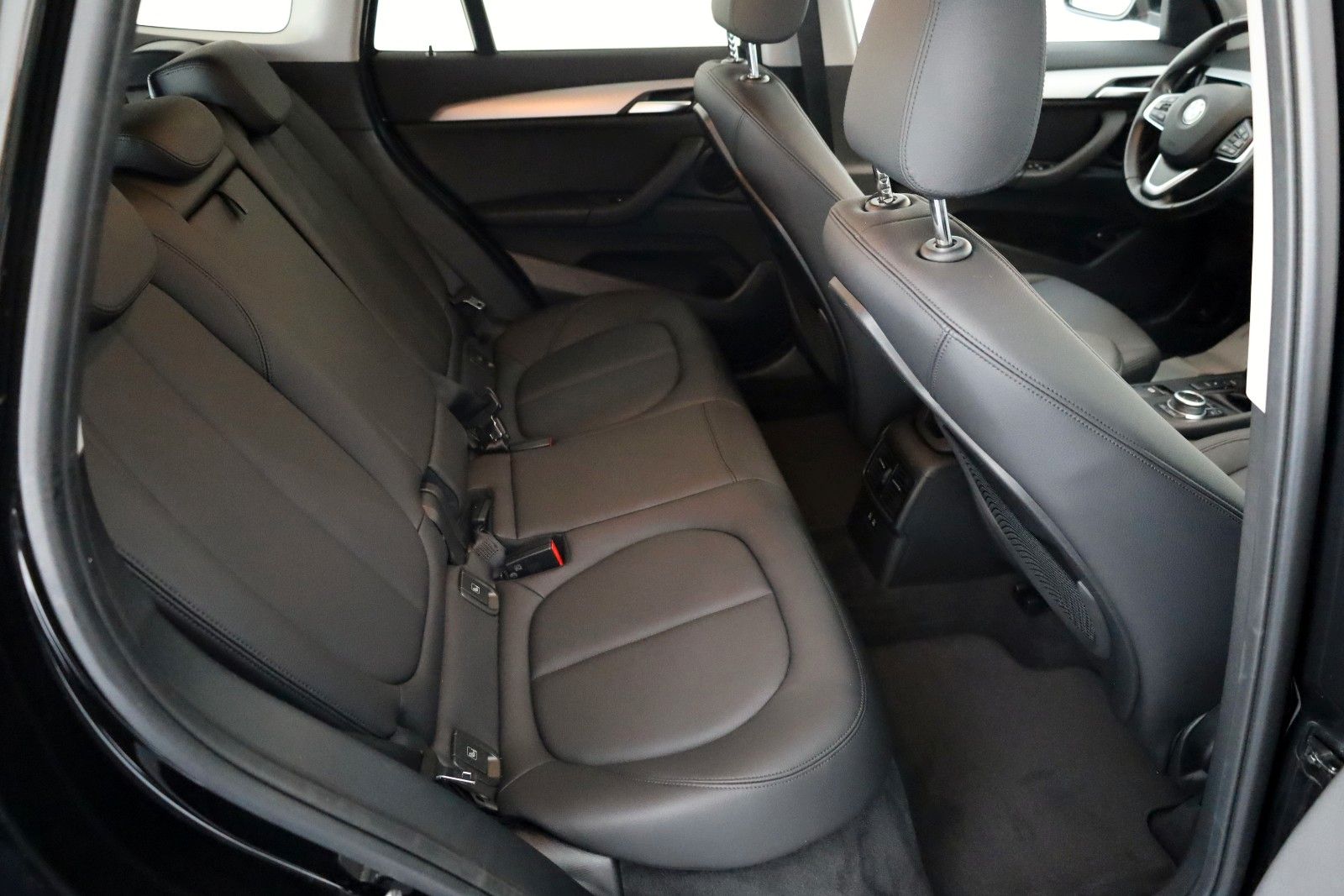 Fahrzeugabbildung BMW X1 xDrive 25e Advantage Leder,Navi,LED,Kamer,HUD
