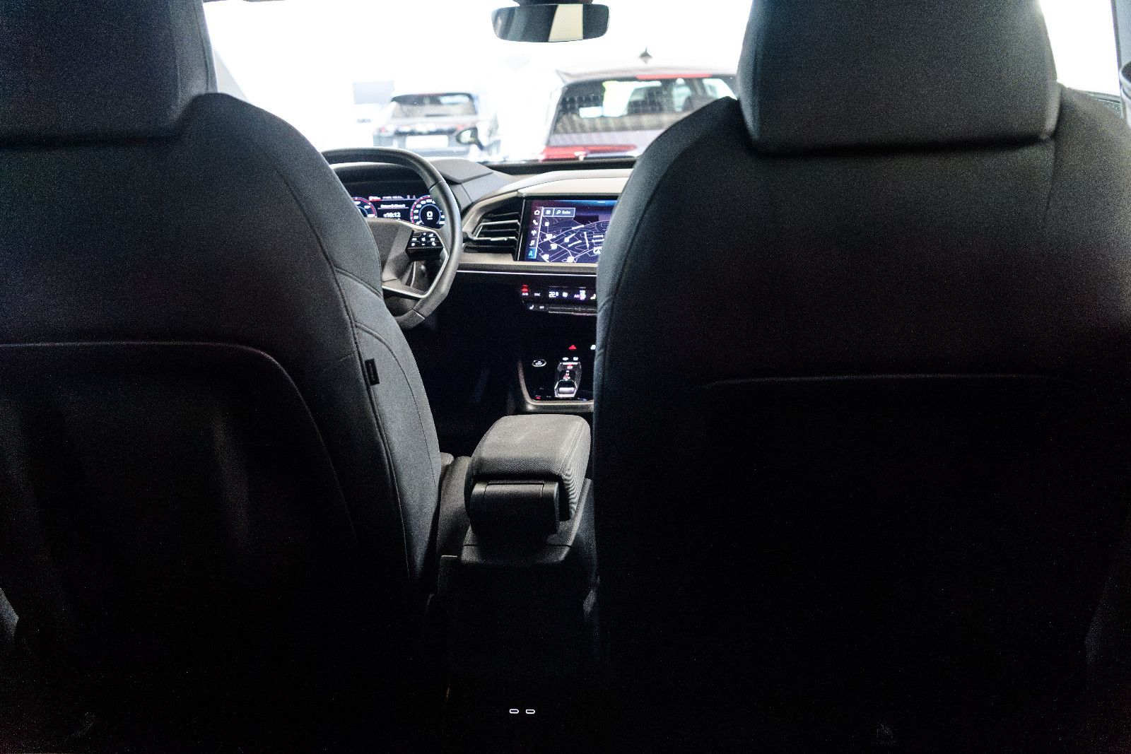 Fahrzeugabbildung Audi Q4 e-tron 45 quattro S-Line MATRIX/RFK/NAVI/