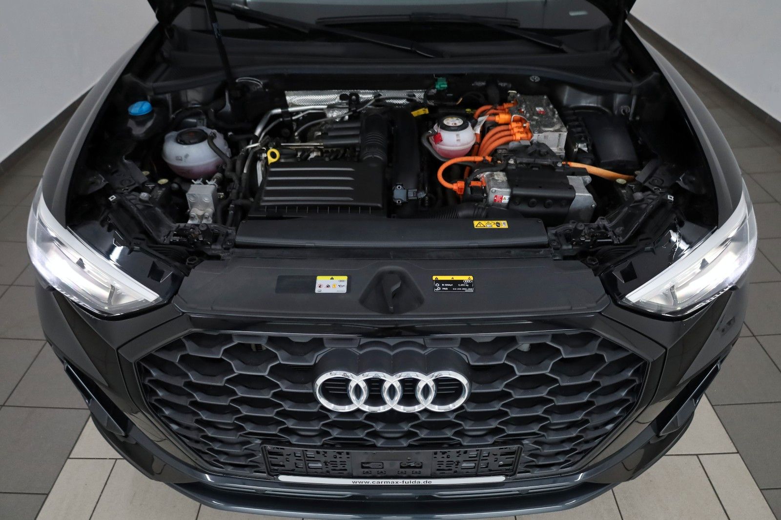 Fahrzeugabbildung Audi Q3 Sportback 45 TFSI e,Leder,Navi,LED,SH,Kamera