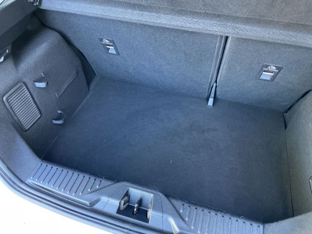 Fahrzeugabbildung Ford Fiesta 1.0 EcoBoost Titanium, Navi, Tempomat, Ei