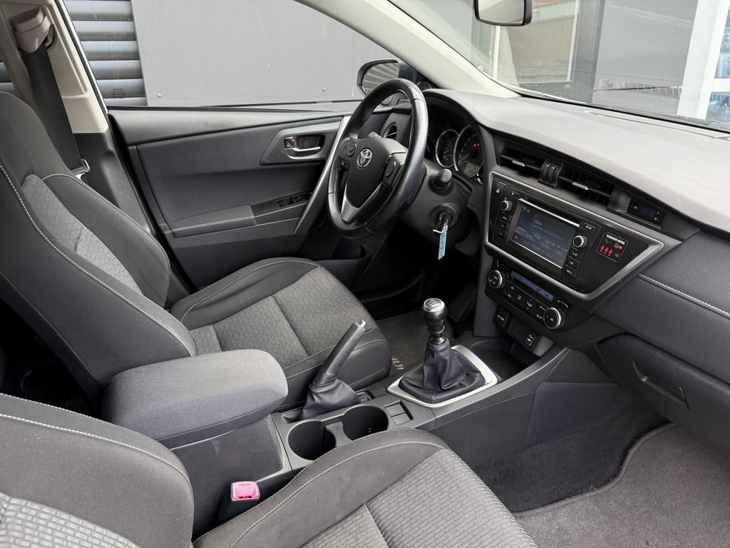 Toyota Auris Touring Sports