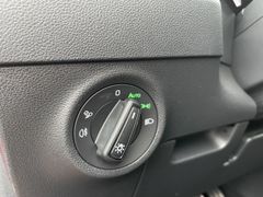 SKODA Karoq Sportline CANTON 4xSHZ AHK 5Jahre Garantie