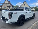 Isuzu D-Max V-CROSS Double Cab 1,9 D 4WD Autom. Frontb - Isuzu D-Max: V Cross