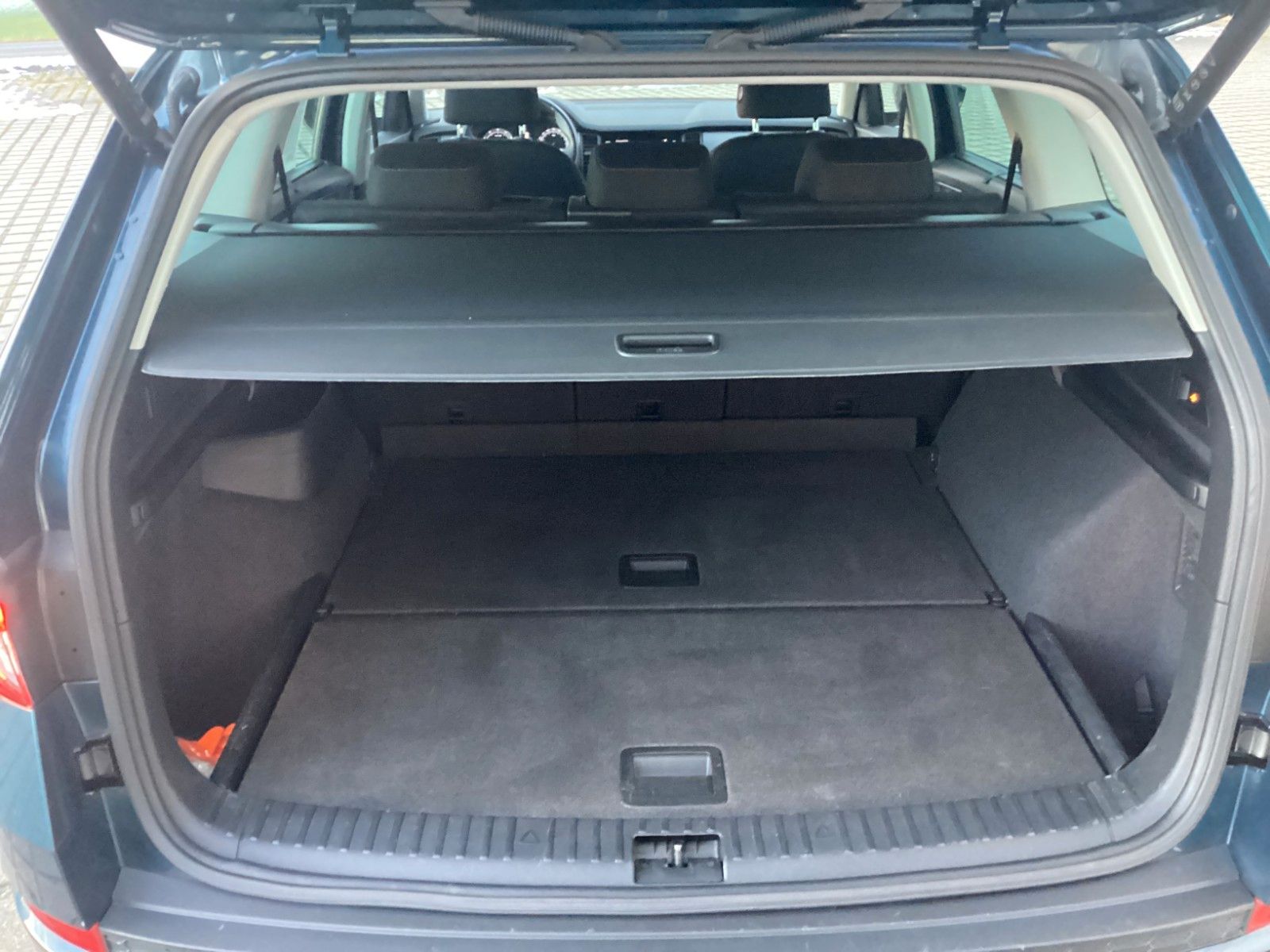 Fahrzeugabbildung SKODA Kodiaq Clever 1.5 TSI 110 KW