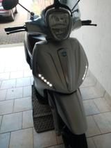 Piaggio Beverly 350 Sport  - PIAGGIO BEVERLY