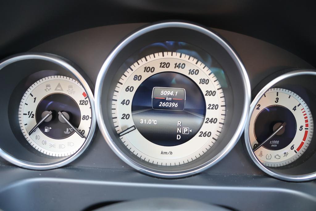 Mercedes-Benz E 350