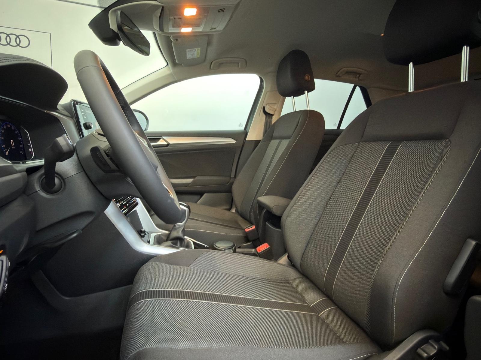 Volkswagen T-Roc Life 1.5l TSI #DSG#SHZ#AHK#ACC#LED#KEYLESS