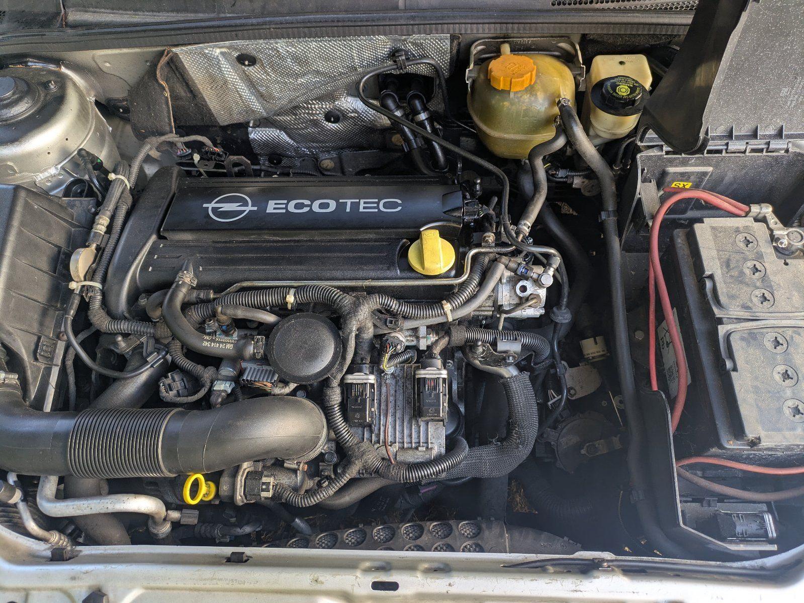 Opel Vectra 2004 — photo 15
