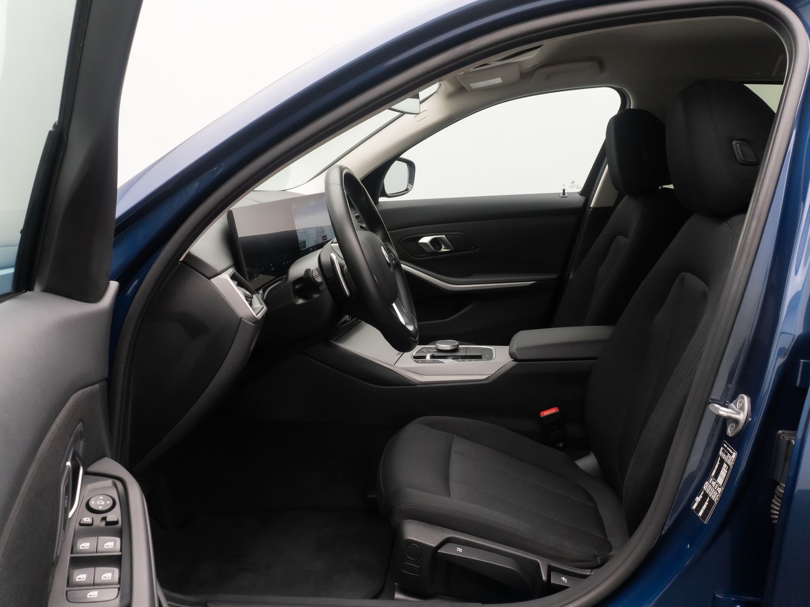 Fahrzeugabbildung BMW 318i  DAB CockPit+ PDC LED Geschwindigkeitsreg.