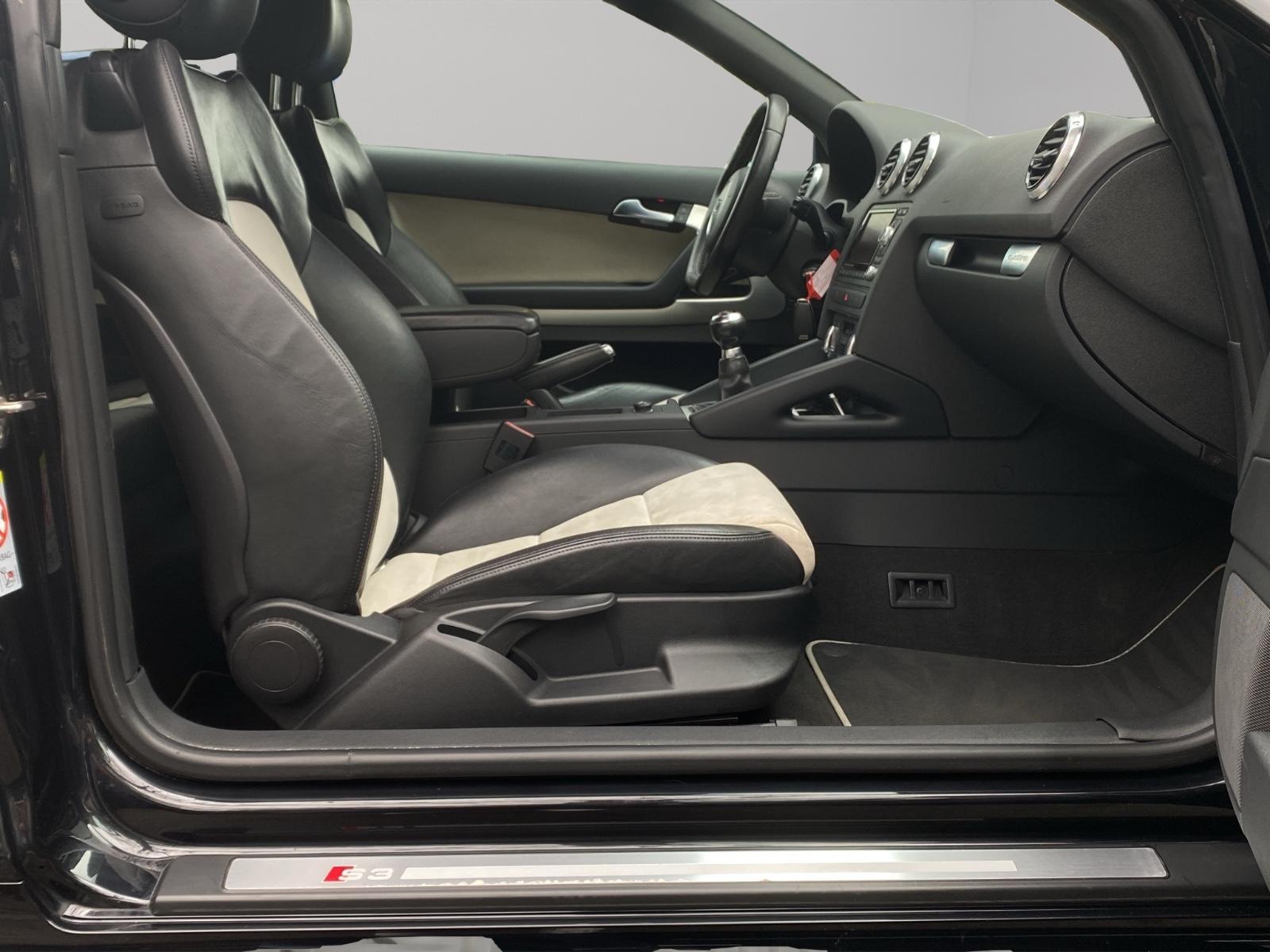 Audi S3 2.0 TFSI 265 ch BVM quattro / Alcantara-Cuir / Xénon / GPS MMI Plus / Sièges chauffants