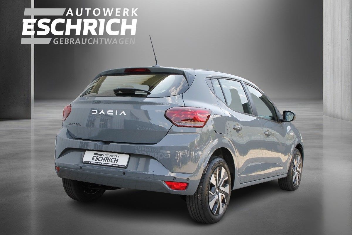 Fahrzeugabbildung Dacia Sandero Expression TCe 90