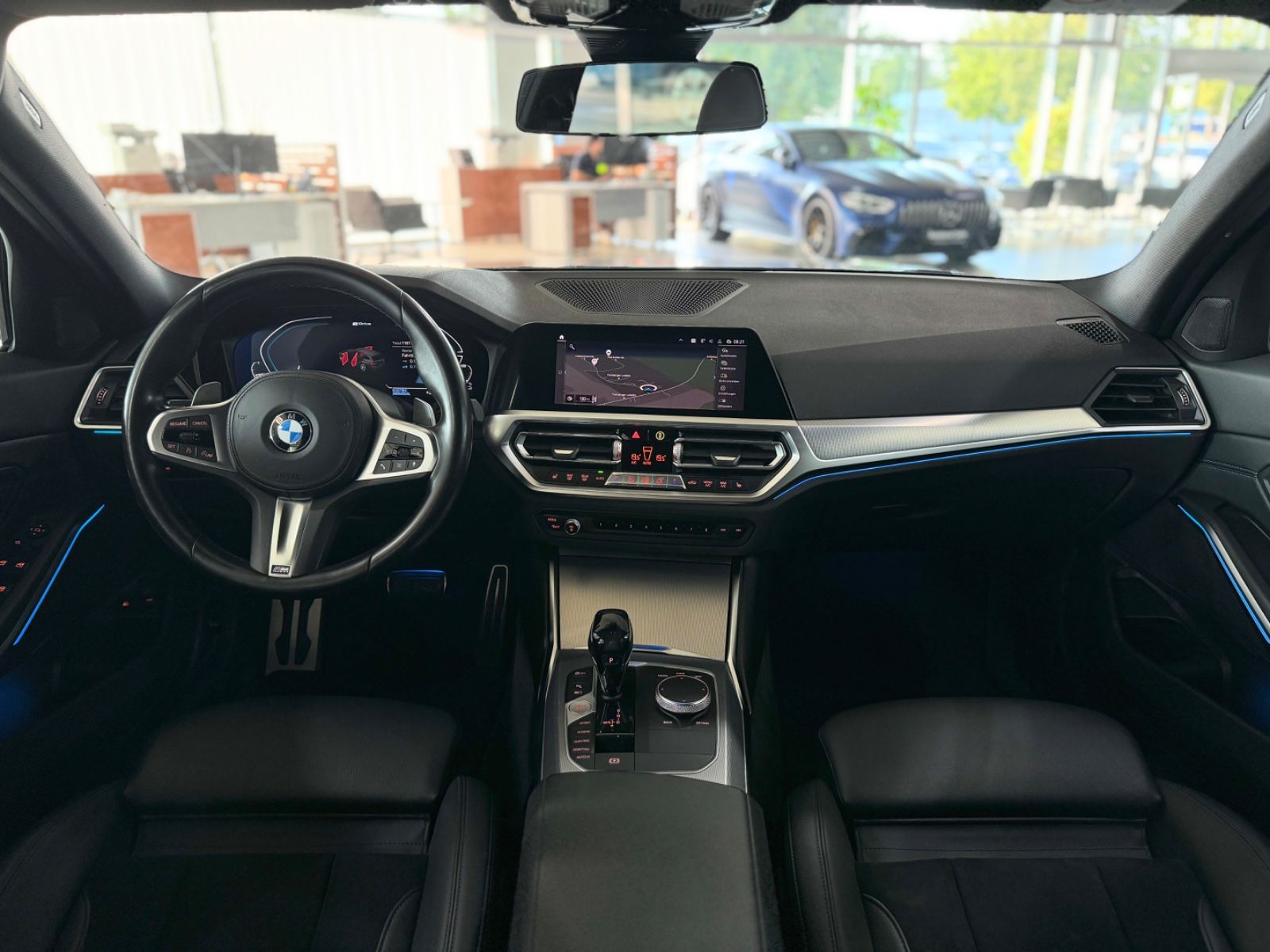 Fahrzeugabbildung BMW 330e M Sport Kamera DAB HiFi Komfort Alarm