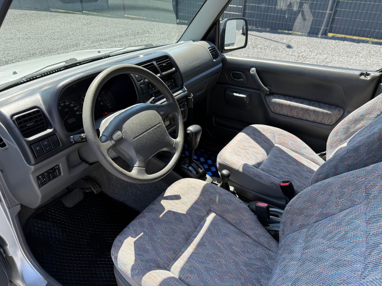 SUZUKI Jimny AUTOMATIK/KLIMA/AHK – Foto 11